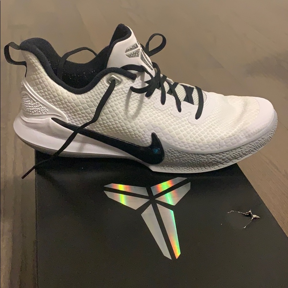 Mamba Focus Basketball shoe